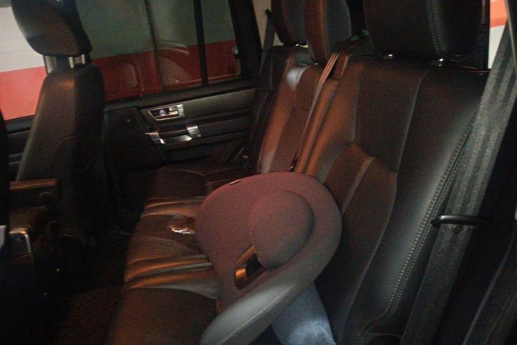 Used Land Rover Discovery 2013 3.0 SDV6 Prestige Black Limited Edition Left Rear Seat