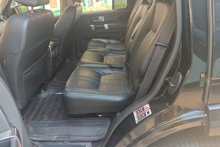 Used Land Rover Discovery 2013 3.0 SDV6 HSE Diesel Edition Left Rear Seat