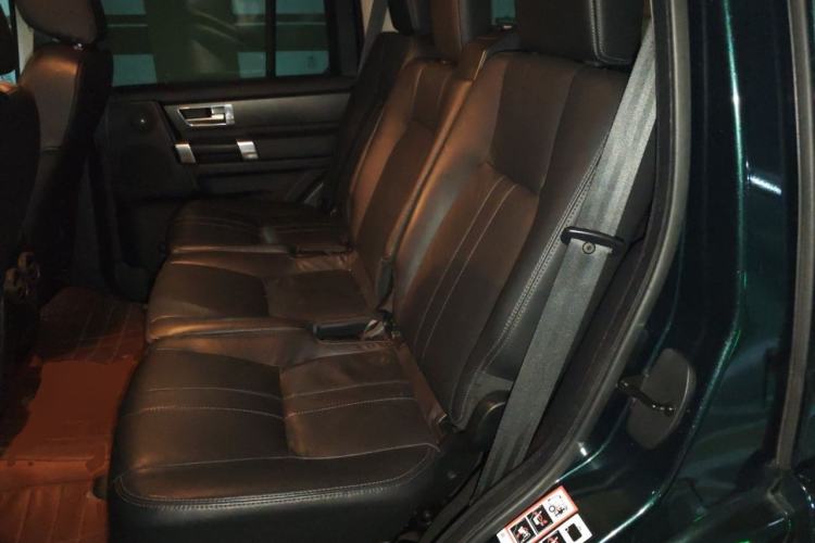 Used Land Rover Discovery 2013 3.0 SDV6 HSE Diesel Edition Left Rear Seat