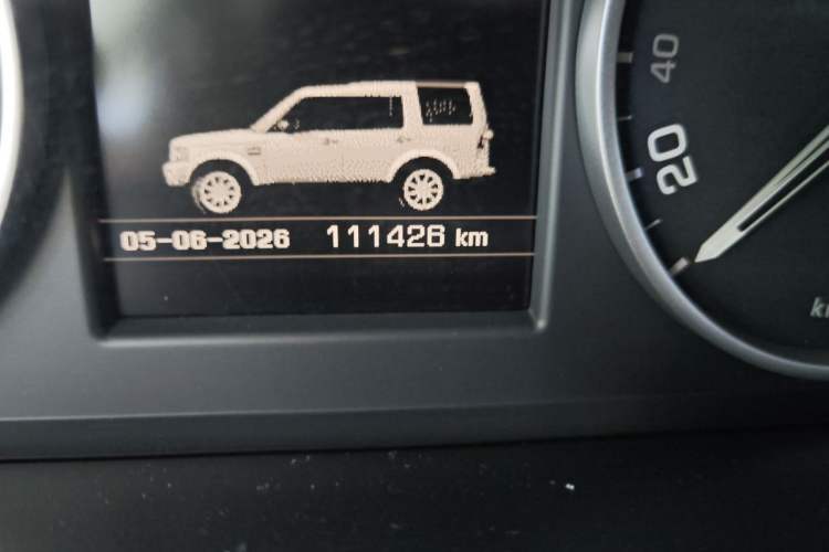 Used Land Rover Discovery 2013 3.0 SDV6 HSE Diesel Edition Odometer Close Up