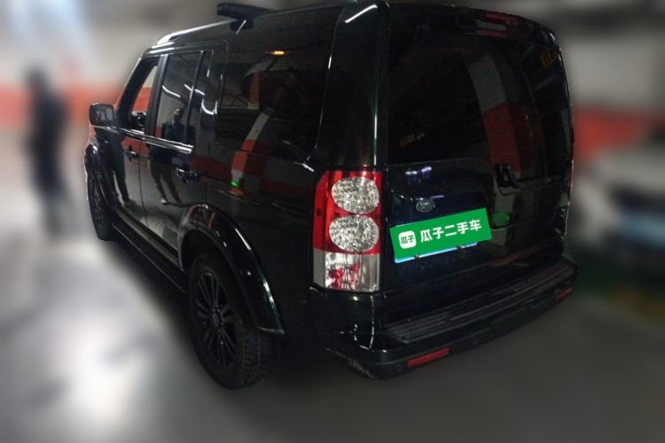Used Land Rover Discovery 2013 3.0 SDV6 Prestige Black Limited Edition Rear Left 45 Deg