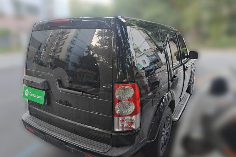 Used Land Rover Discovery 2013 3.0 SDV6 HSE Diesel Edition Rear Right 45 Deg