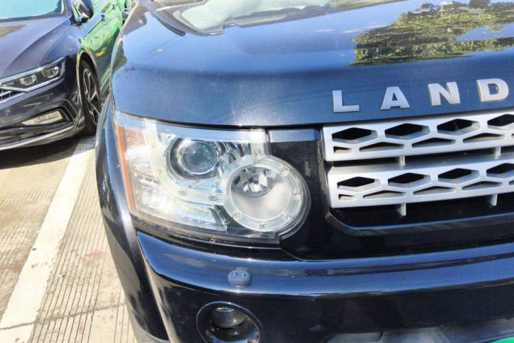 Used Land Rover Discovery 2013 3.0 SDV6 HSE Diesel Edition Right Front Headlight