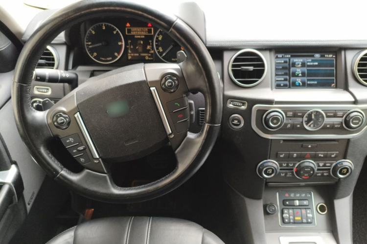 Used Land Rover Discovery 2013 3.0 SDV6 HSE Diesel Edition Steering Wheel