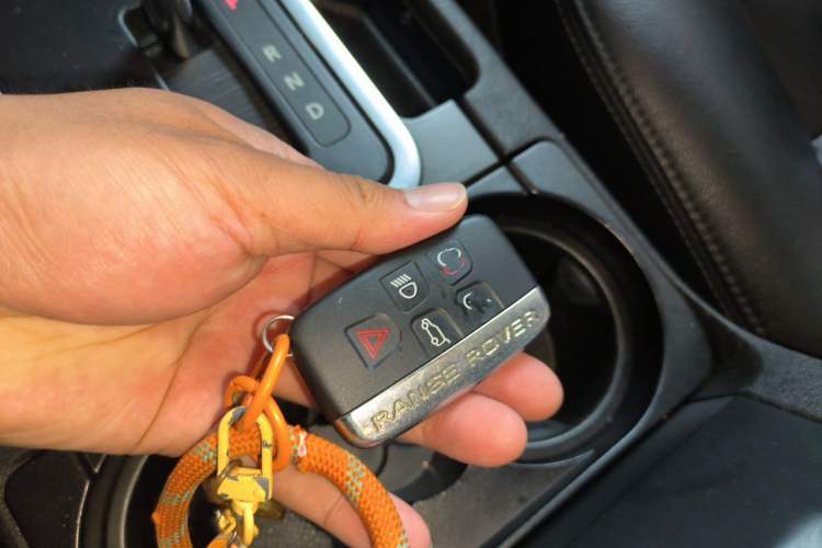 Used Land Rover Discovery 2013 3.0 SDV6 HSE Diesel Edition Vehicle Key