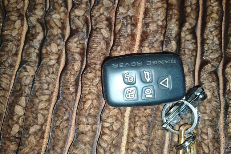 Used Land Rover Discovery 2013 3.0 SDV6 HSE Diesel Edition Vehicle Key