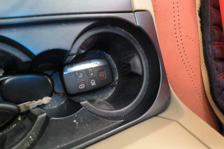 Used Land Rover Discovery 2013 3.0 SDV6 HSE Diesel Edition Vehicle Key