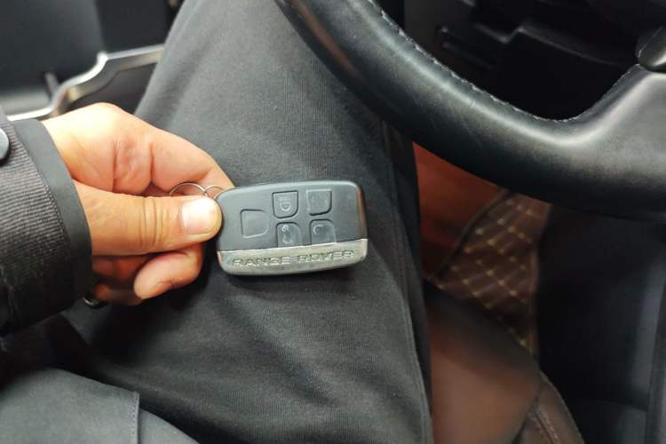 Used Land Rover Discovery 2013 3.0 SDV6 HSE Diesel Edition Vehicle Key