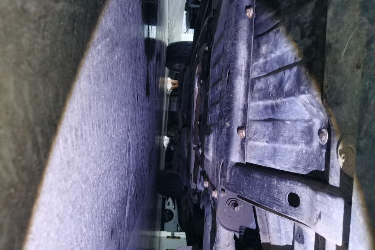 Used Land Rover Discovery 2013 5.0 V8 HSE Chassis Front
