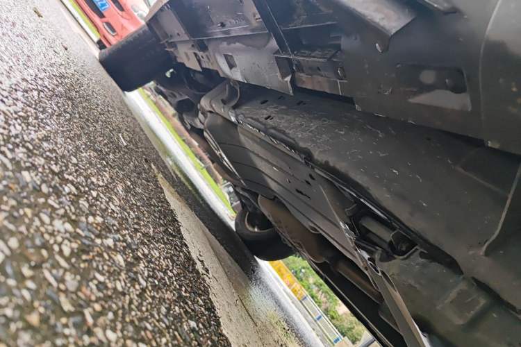 Used Land Rover Discovery 2013 3.0 SDV6 HSE Diesel Edition Chassis Front Right
