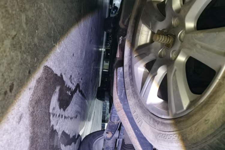 Used Land Rover Discovery 2013 5.0 V8 HSE Chassis Rear