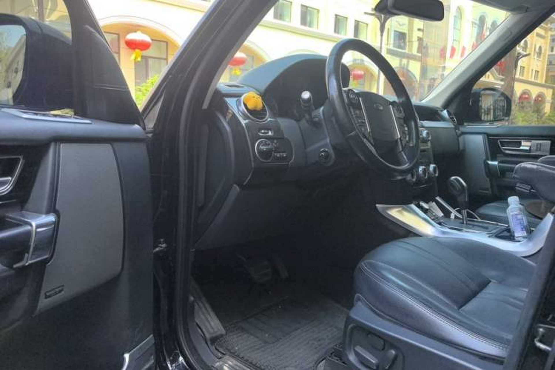 Used Land Rover Discovery 2013 5.0 V8 HSE Driver Seat