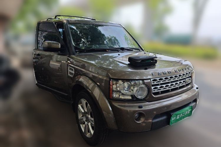 Used Land Rover Discovery 2013 3.0 SDV6 HSE Diesel Edition Front Right 45 Deg