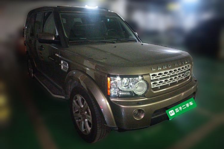 Used Land Rover Discovery 2013 3.0 SDV6 HSE Diesel Edition Front Right 45 Deg