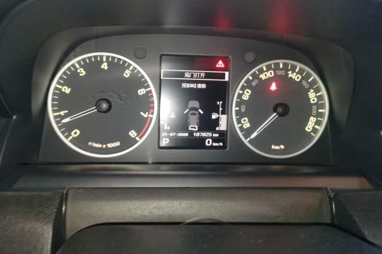 Used Land Rover Discovery 2013 5.0 V8 HSE Instrument Cluster
