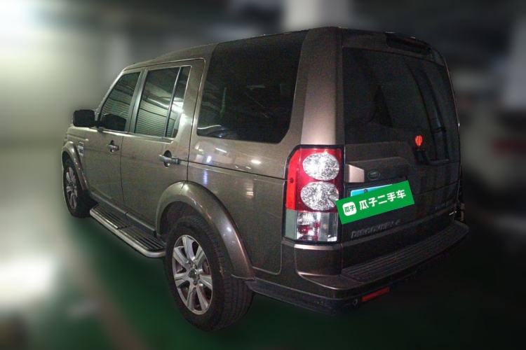 Used Land Rover Discovery 2013 3.0 SDV6 HSE Diesel Edition Rear Left 45 Deg