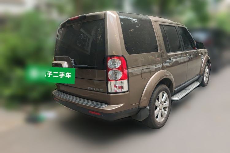 Used Land Rover Discovery 2013 3.0 SDV6 HSE Diesel Edition Rear Right 45 Deg