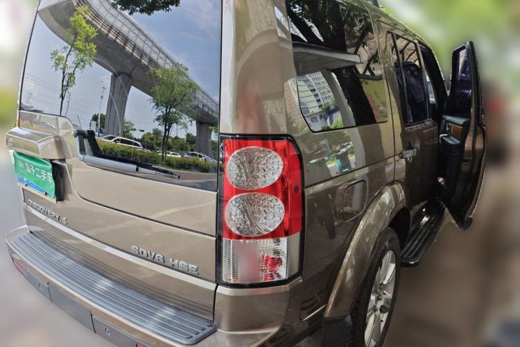Used Land Rover Discovery 2013 3.0 SDV6 HSE Diesel Edition Rear Right 45 Deg