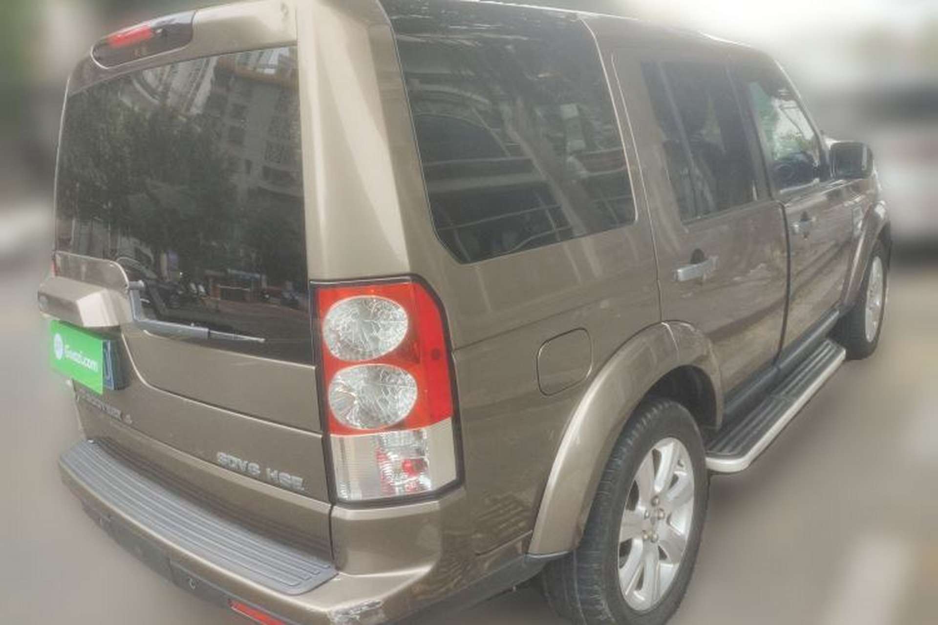 Used Land Rover Discovery 2013 3.0 SDV6 HSE Diesel Edition Rear Right 45 Deg