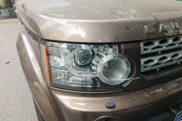 Used Land Rover Discovery 2013 3.0 SDV6 HSE Diesel Edition Right Front Headlight