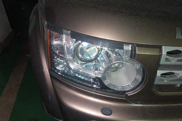 Used Land Rover Discovery 2013 3.0 SDV6 HSE Diesel Edition Right Front Headlight