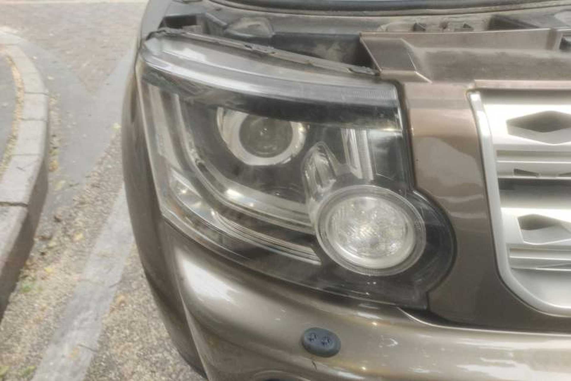 Used Land Rover Discovery 2013 3.0 SDV6 HSE Diesel Edition Right Front Headlight