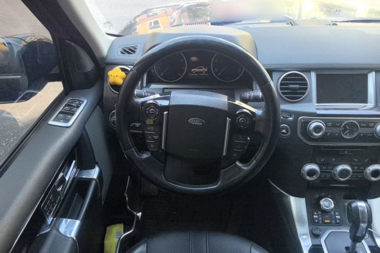 Used Land Rover Discovery 2013 5.0 V8 HSE Steering Wheel