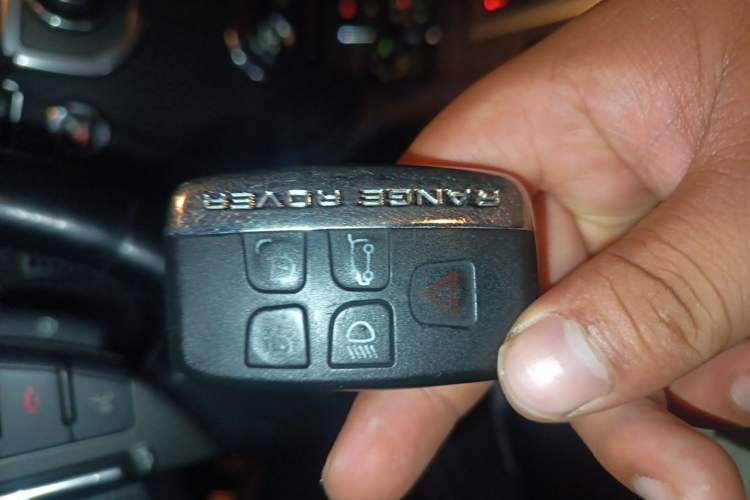 Used Land Rover Discovery 2013 3.0 SDV6 HSE Diesel Edition Vehicle Key