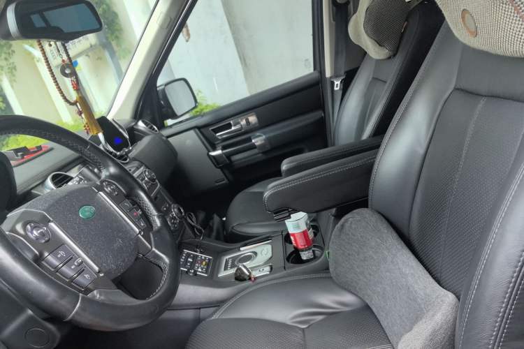 Used Land Rover Discovery 2013 3.0 SDV6 Prestige Black Limited Edition Left Front Seat