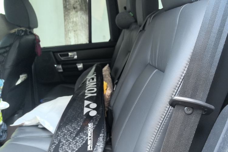 Used Land Rover Discovery 2013 3.0 SDV6 Prestige Black Limited Edition Left Rear Seat