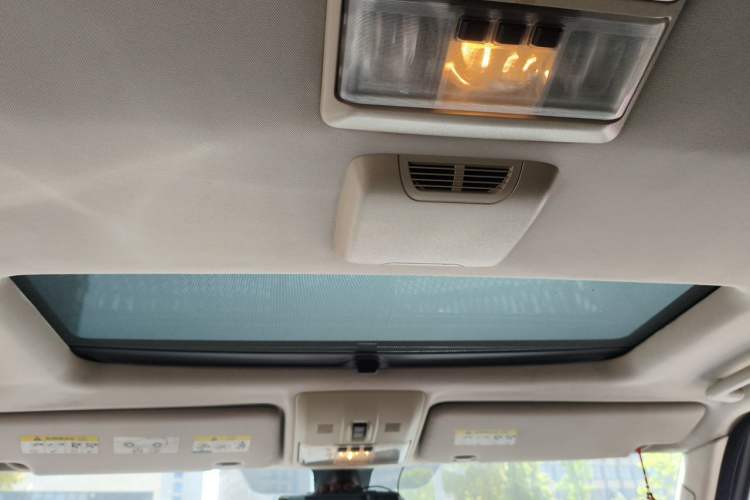 Used Land Rover Discovery 2013 3.0 SDV6 HSE Diesel Edition Headliner