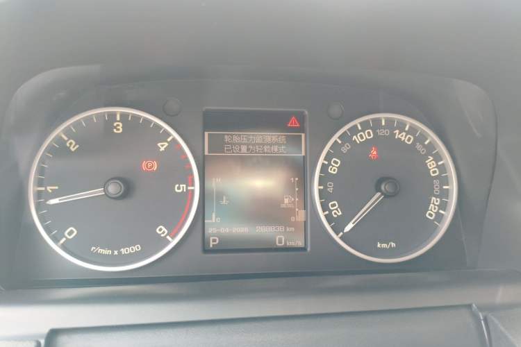 Used Land Rover Discovery 2013 3.0 SDV6 HSE Diesel Edition Instrument Cluster