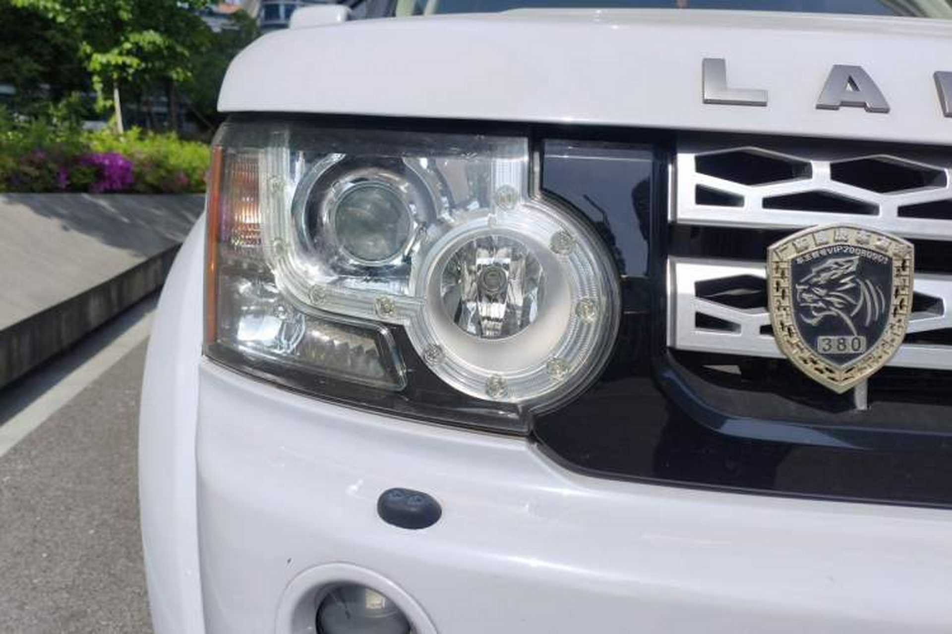Used Land Rover Discovery 2013 3.0 SDV6 HSE Diesel Edition Right Front Headlight