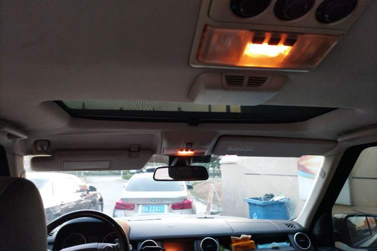 Used Land Rover Discovery 2013 3.0 SDV6 HSE Diesel Edition Headliner
