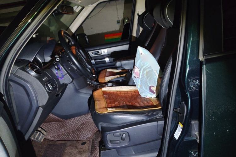 Used Land Rover Discovery 2013 3.0 SDV6 HSE Diesel Edition Left Front Seat