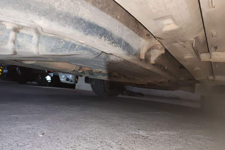 Used Land Rover Discovery 2013 5.0 V8 HSE Chassis Rear Right