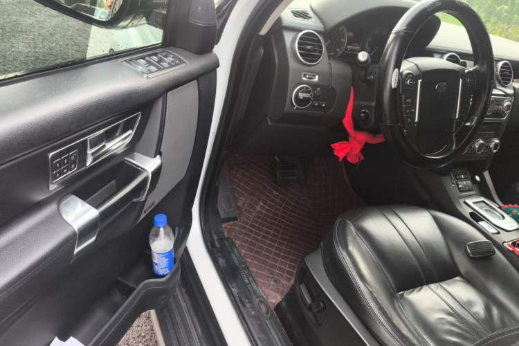 Used Land Rover Discovery 2013 3.0 SDV6 HSE Diesel Edition Driver Seat