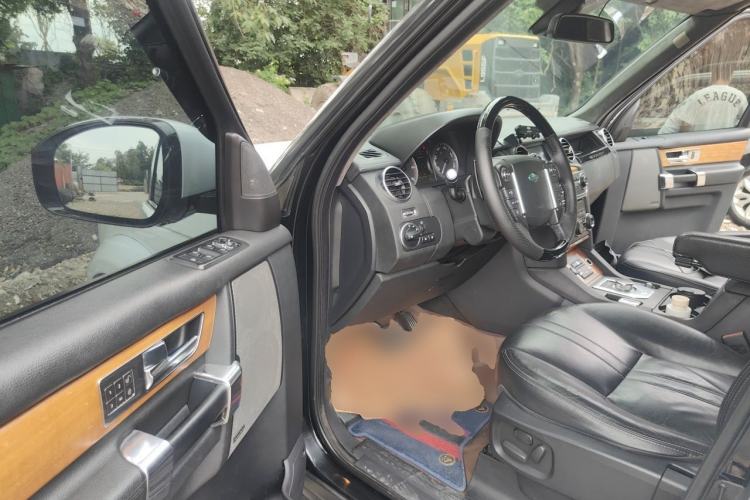 Used Land Rover Discovery 2013 3.0 SDV6 HSE Diesel Edition Driver Seat
