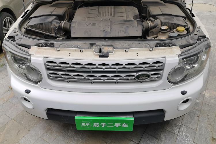 Used Land Rover Discovery 2013 5.0 V8 HSE Engine Bay