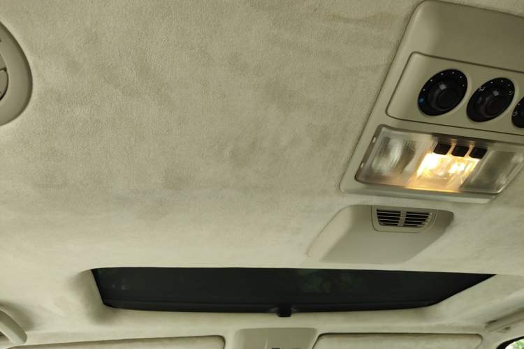 Used Land Rover Discovery 2013 3.0 SDV6 HSE Diesel Edition Headliner