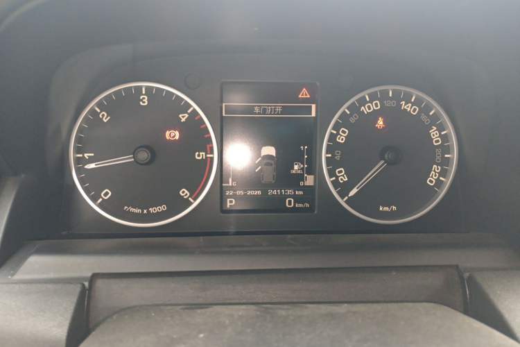 Used Land Rover Discovery 2013 3.0 SDV6 HSE Diesel Edition Instrument Cluster