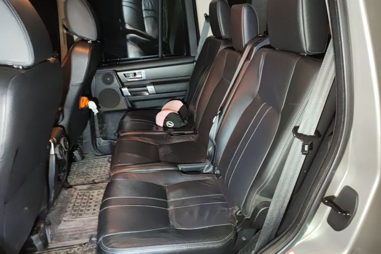 Used Land Rover Discovery 2013 5.0 V8 HSE Left Rear Seat