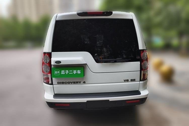 Used Land Rover Discovery 2013 5.0 V8 SE model Rear