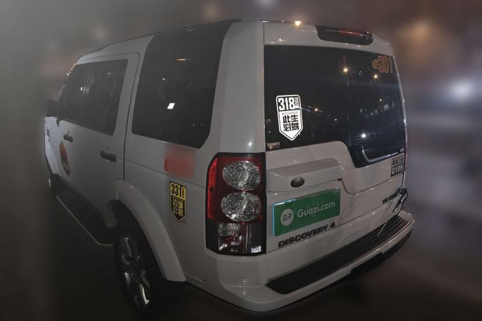 Used Land Rover Discovery 2013 5.0 V8 HSE Rear Left 45 Deg