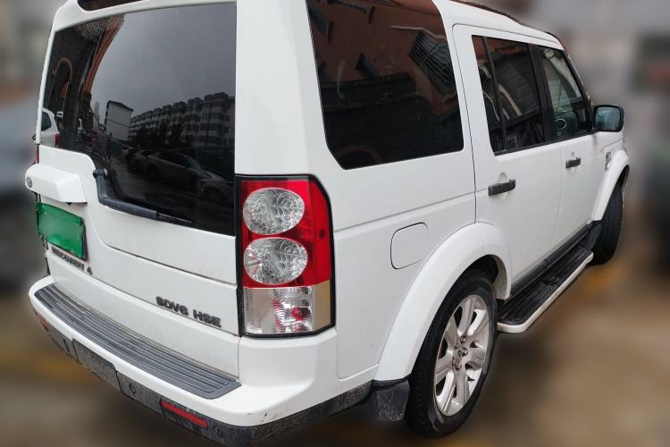 Used Land Rover Discovery 2013 3.0 SDV6 HSE Diesel Edition Rear Right 45 Deg