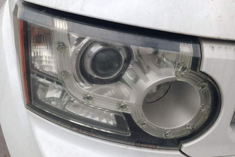 Used Land Rover Discovery 2013 3.0 SDV6 HSE Diesel Edition Right Front Headlight