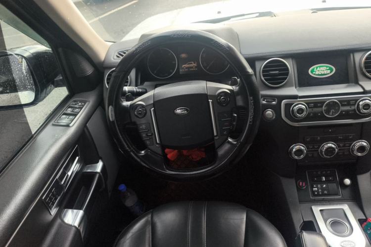 Used Land Rover Discovery 2013 3.0 SDV6 HSE Diesel Edition Steering Wheel