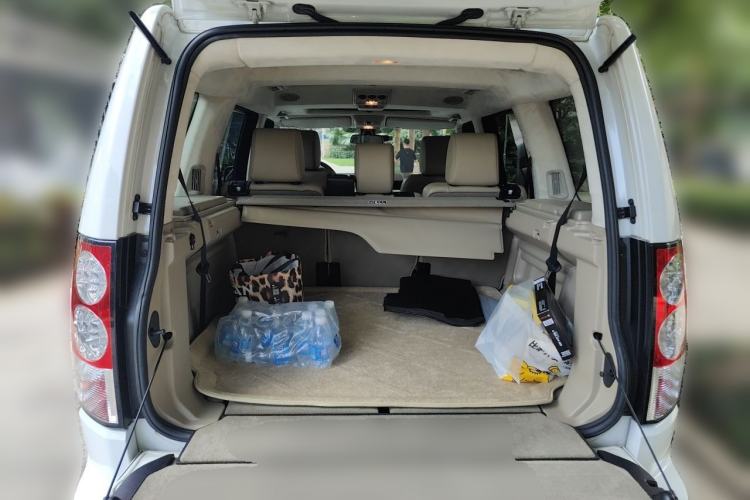 Used Land Rover Discovery 2013 3.0 SDV6 HSE Diesel Edition Trunk