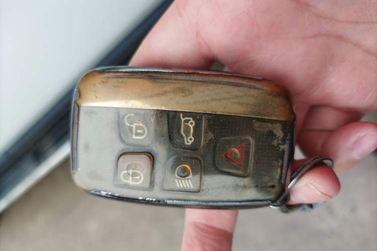 Used Land Rover Discovery 2013 3.0 SDV6 HSE Diesel Edition Vehicle Key