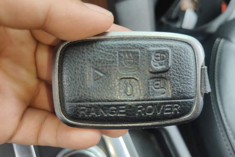 Used Land Rover Discovery 2013 3.0 SDV6 HSE Diesel Edition Vehicle Key